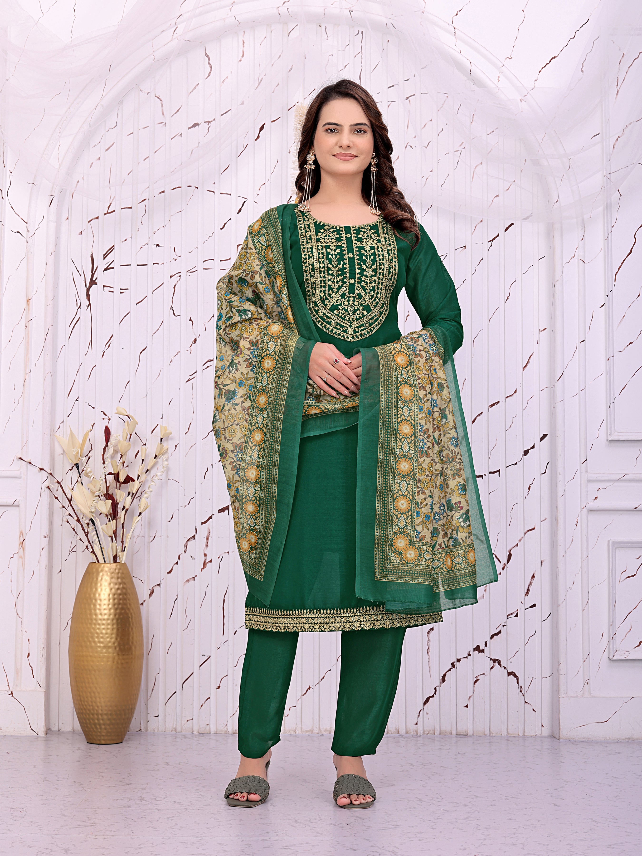 Women’s Green Embroidered Kurta Pant Set with Floral Printed Dupatta