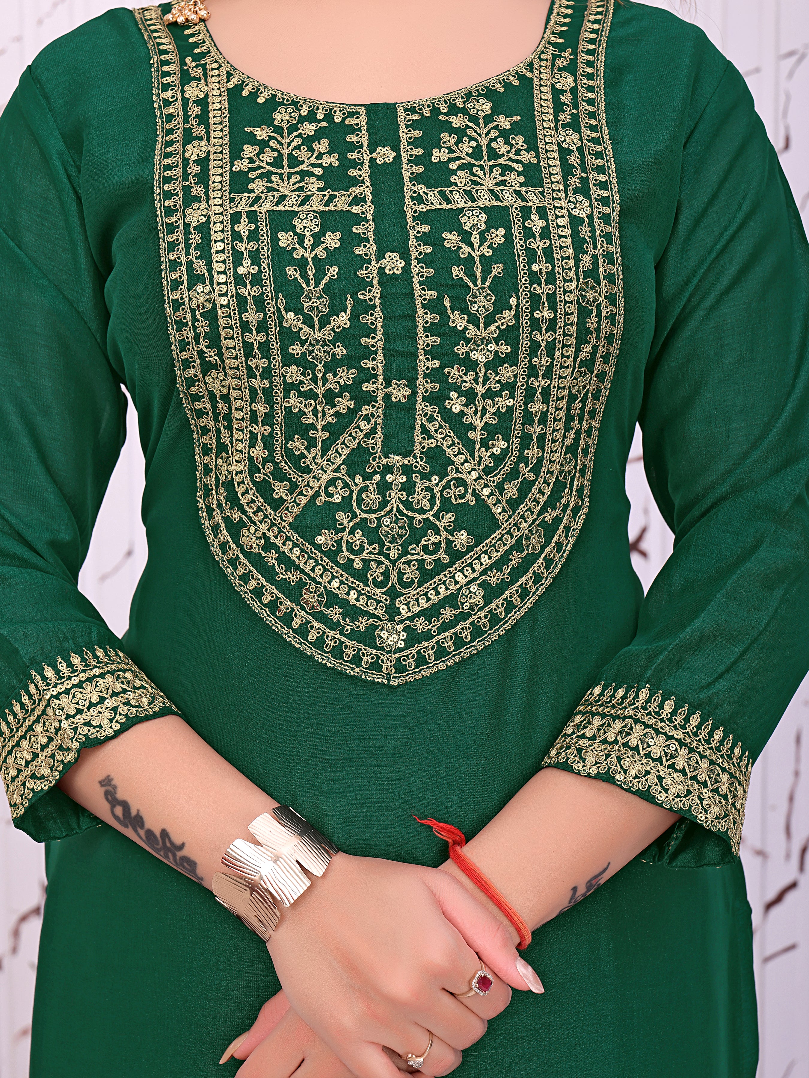 Women’s Green Embroidered Kurta Pant Set with Floral Printed Dupatta