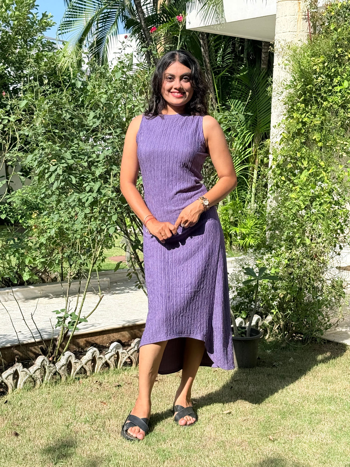 Women’s Sleeveless Textured Bodycon Midi Dress with Round Neck - Lavender