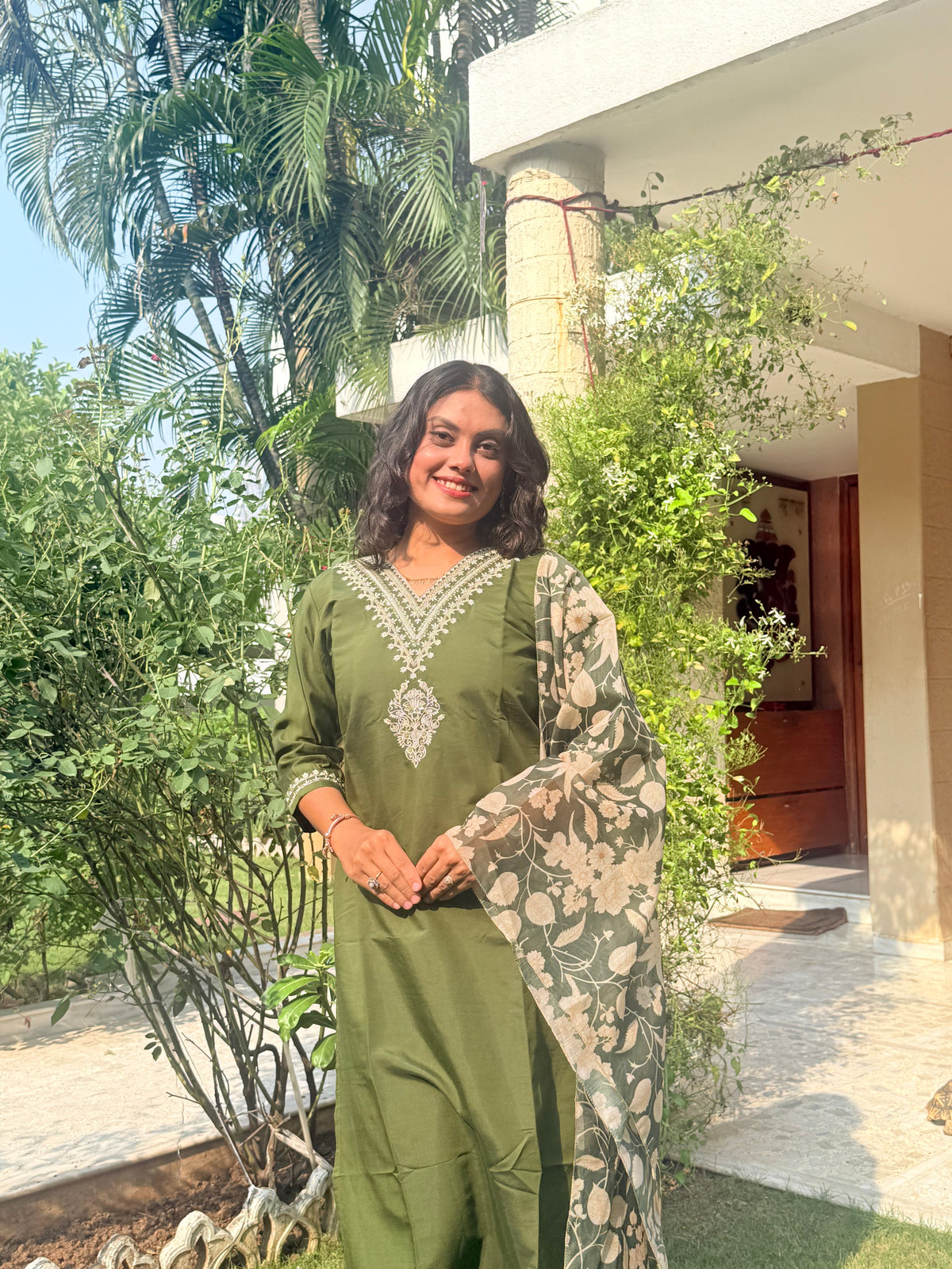 Women’s Embroidered Straight Kurta Pant Set with Floral Printed Dupatta