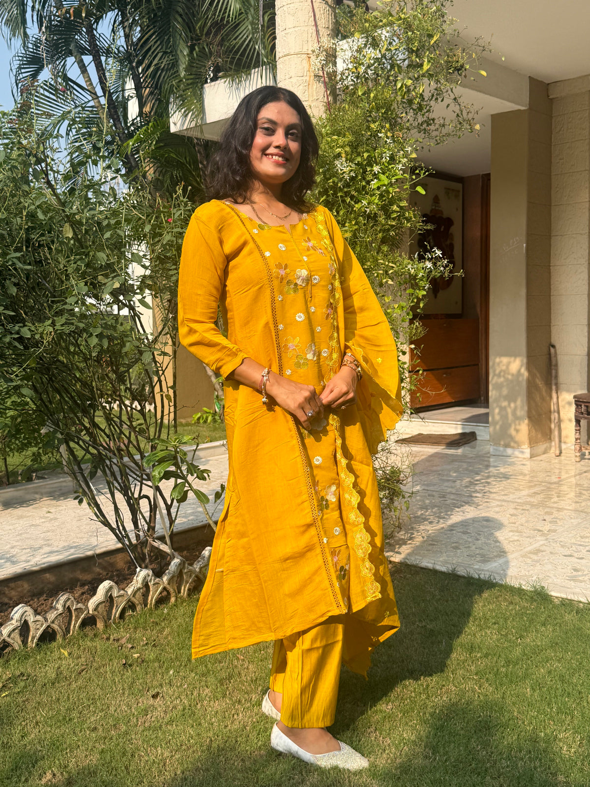 Women’s Embroidered Straight Kurta Pant Set with Floral Dupatta