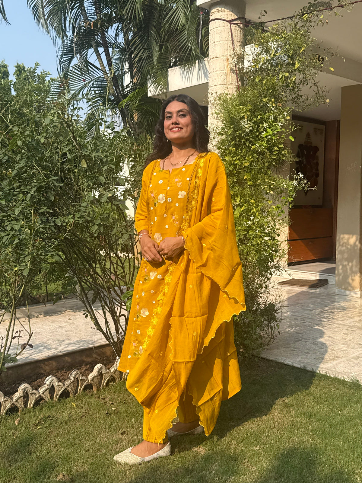 Women’s Embroidered Straight Kurta Pant Set with Floral Dupatta