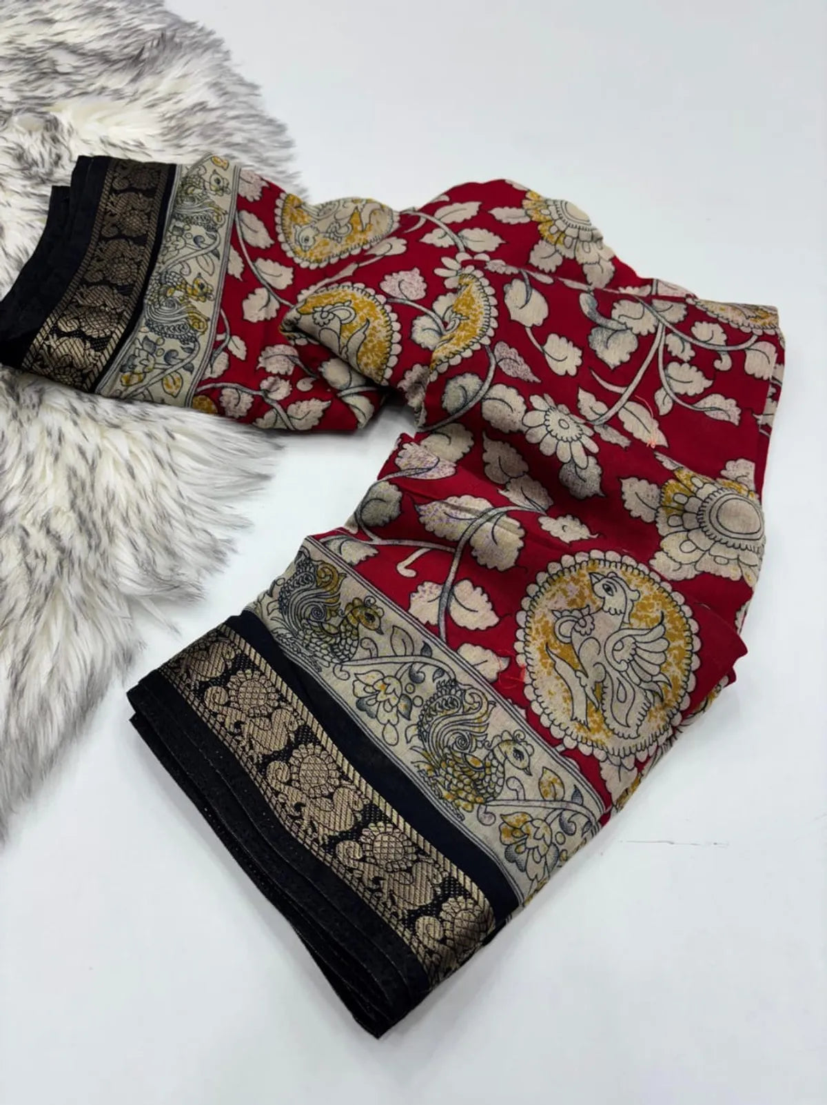 Red color Mangalkari saree